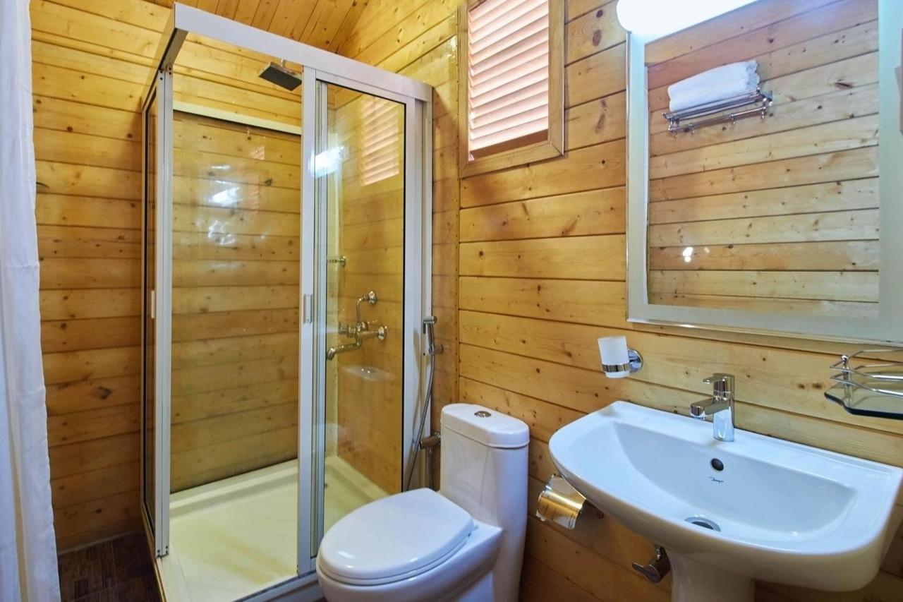 Tiara Fiesta Beach Cottages Morjim Exterior foto